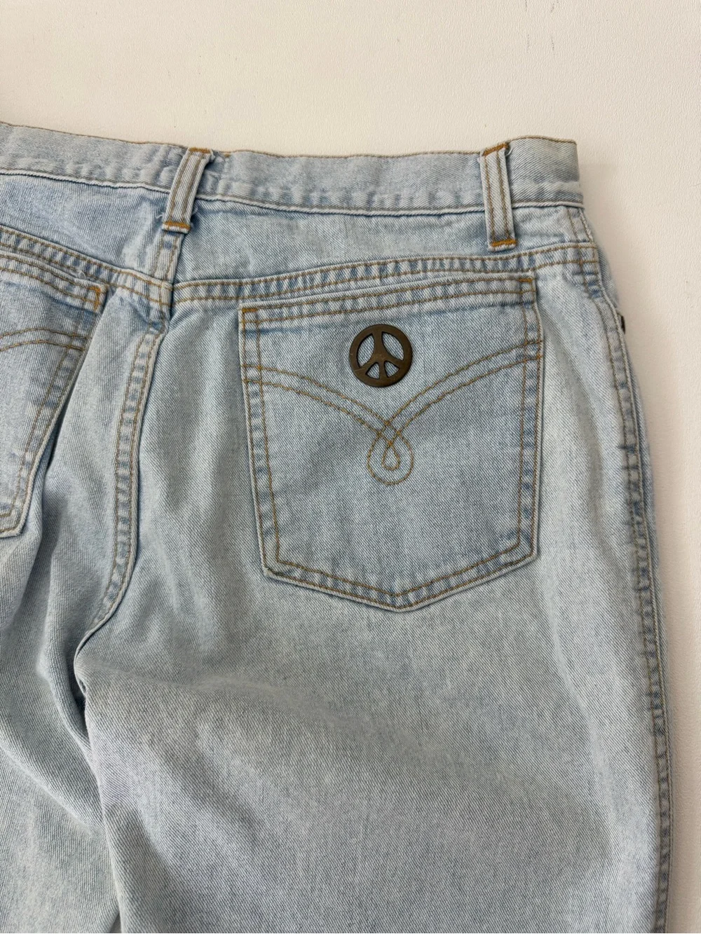 Vintage Moschino Jeans Italy Size 29 Light Wash Straight Leg Heart Peace Y2K 90s